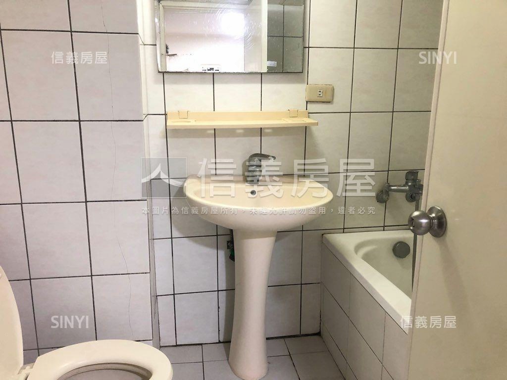 巨蛋成家大空間房屋室內格局與周邊環境