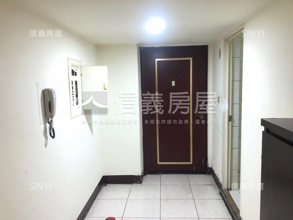 巨蛋成家大空間房屋室內格局與周邊環境