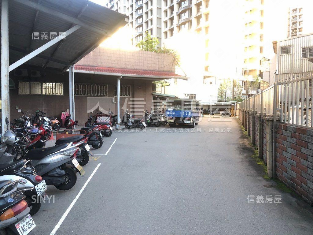 巨蛋成家大空間房屋室內格局與周邊環境