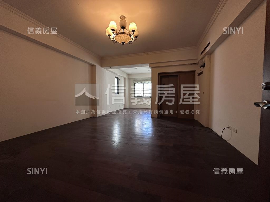 健康路南商家齊店面房屋室內格局與周邊環境
