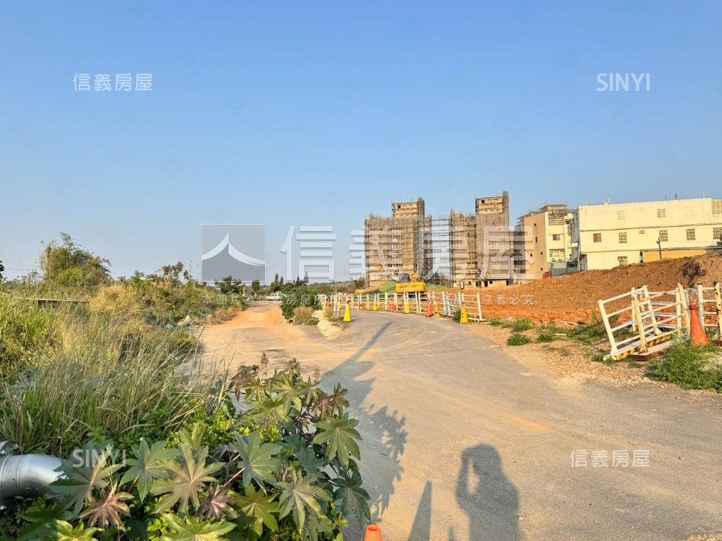 臺灣大道旁全新大面寬透天房屋室內格局與周邊環境