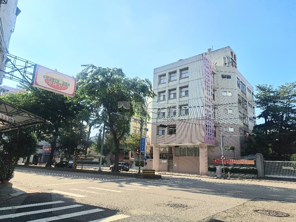 激安！興大旁高投報金雞母房屋室內格局與周邊環境