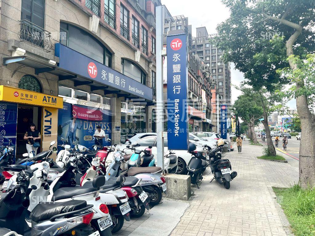 喜來登傳家堡豪墅房屋室內格局與周邊環境