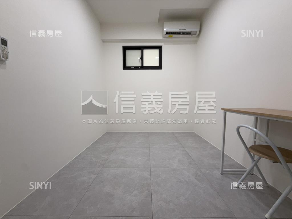 三面採光雙衛開窗美妝三樓房屋室內格局與周邊環境