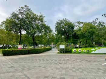 東區面公園前後臨路美地