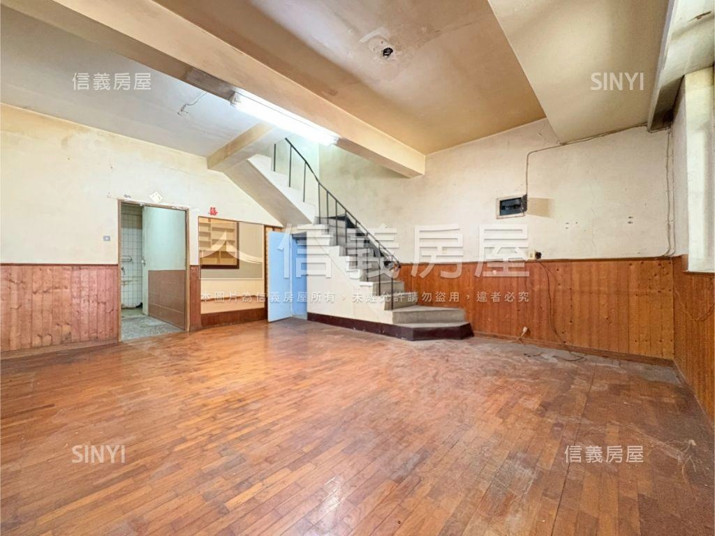 九年學區●臨六米路透天房屋室內格局與周邊環境