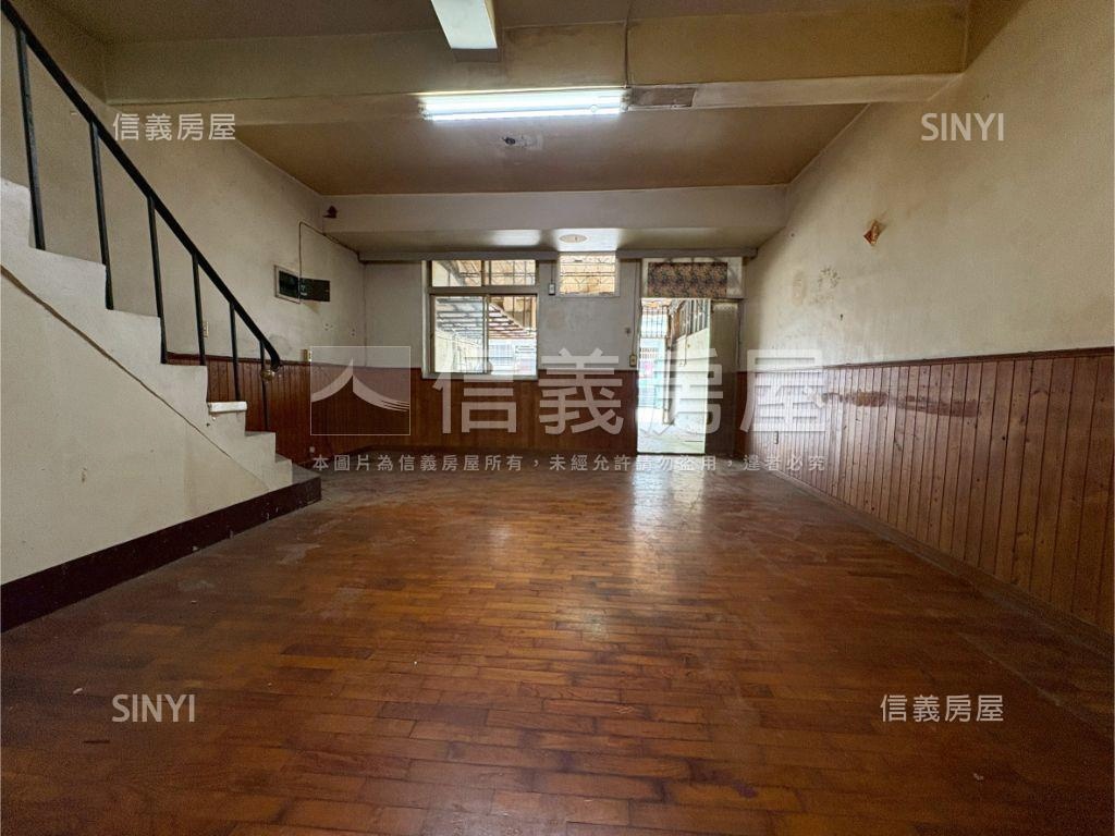 九年學區●臨六米路透天房屋室內格局與周邊環境