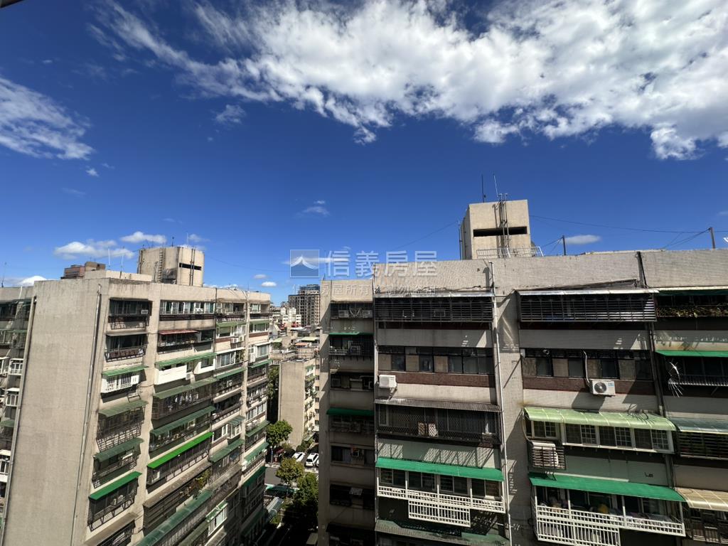 新接忠駝３３坪３房２衛房屋室內格局與周邊環境