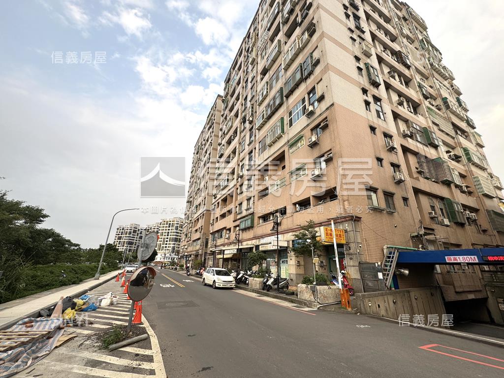 近園區稀有大空間雙車位房屋室內格局與周邊環境