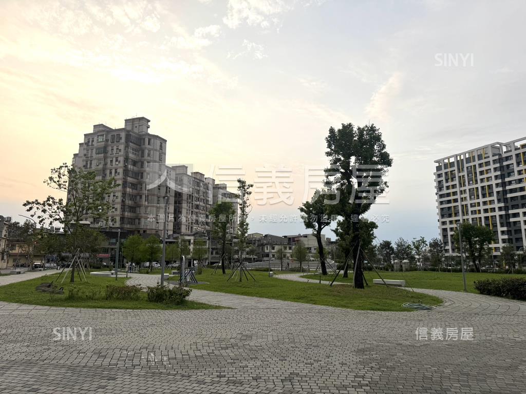 近園區稀有大空間雙車位房屋室內格局與周邊環境