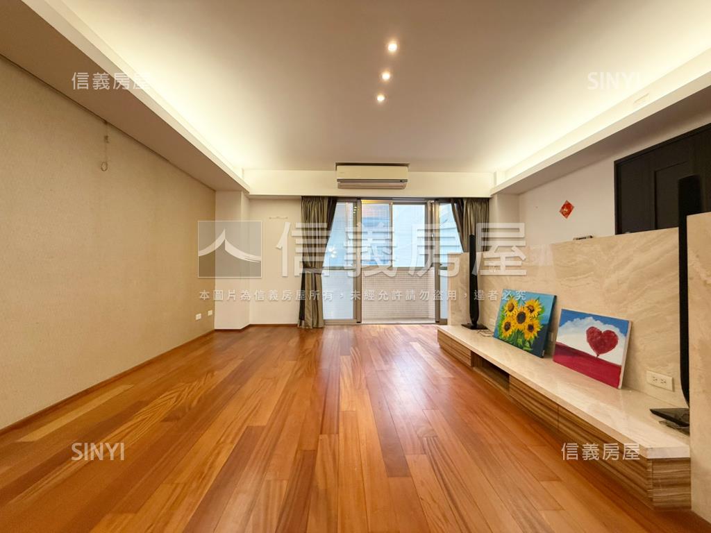 天母東路美裝潢電梯３房房屋室內格局與周邊環境