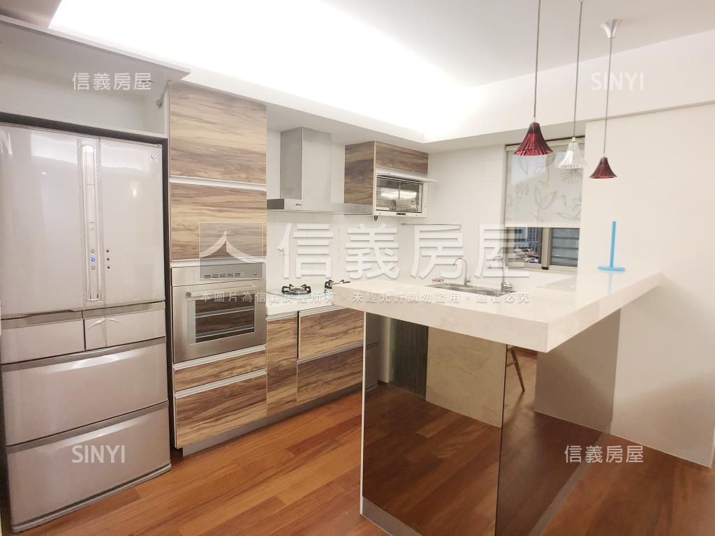 天母東路美裝潢電梯３房房屋室內格局與周邊環境