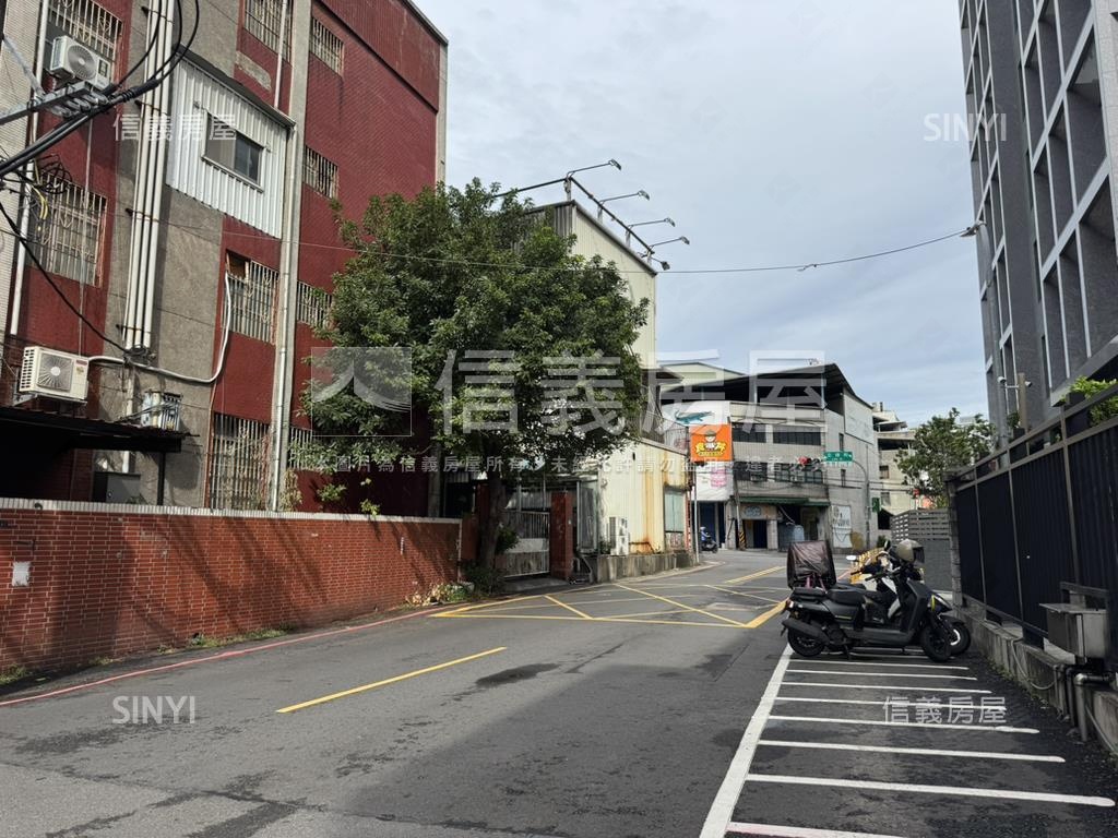 中和‧王信記‧廠辦房屋室內格局與周邊環境