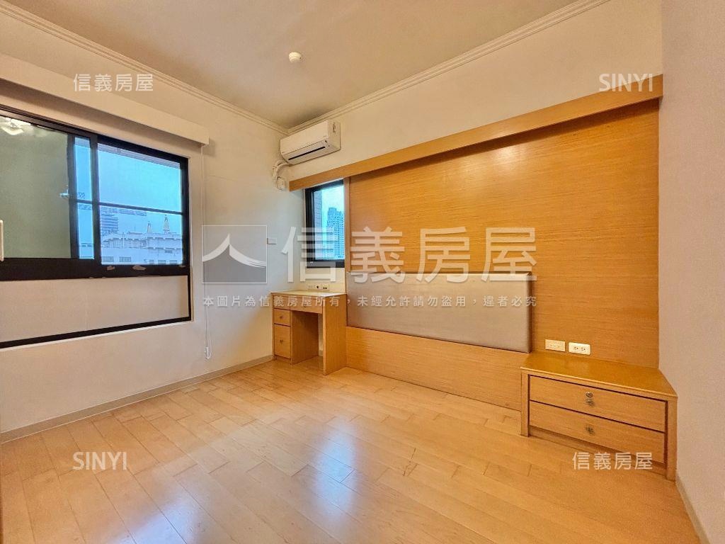 誠售！美術輕軌旁兩房平車房屋室內格局與周邊環境