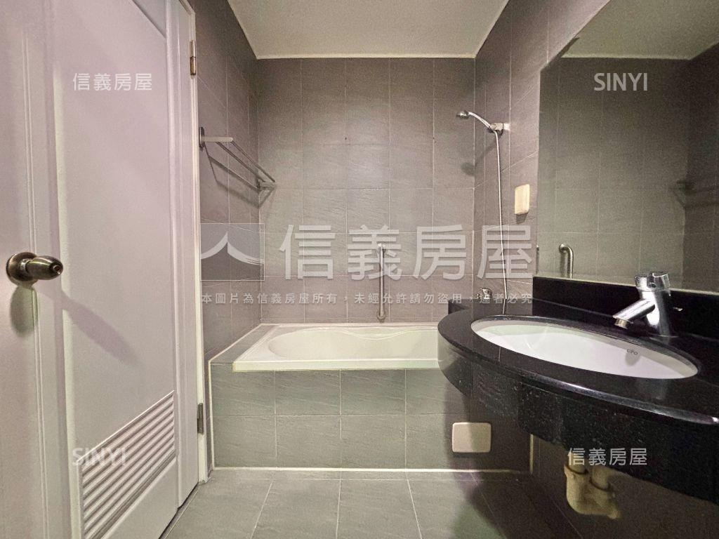 誠售！美術輕軌旁兩房平車房屋室內格局與周邊環境