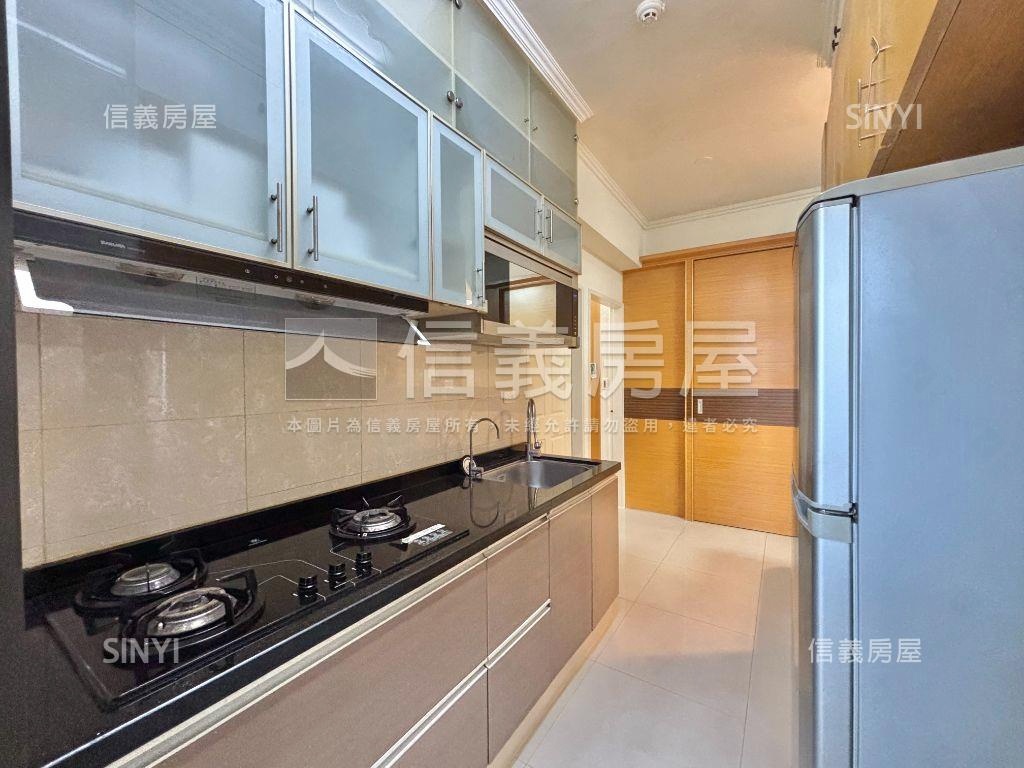 誠售！美術輕軌旁兩房平車房屋室內格局與周邊環境