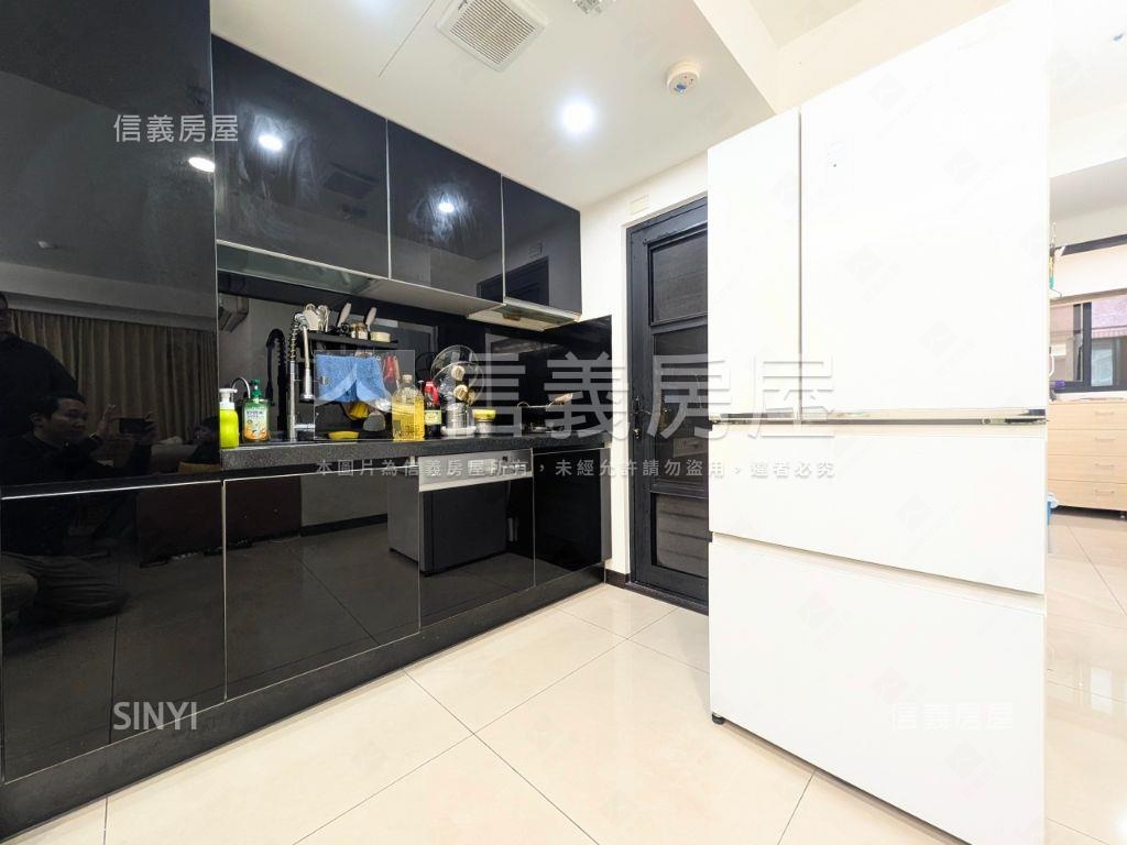 雲賞兩房美屋房屋室內格局與周邊環境