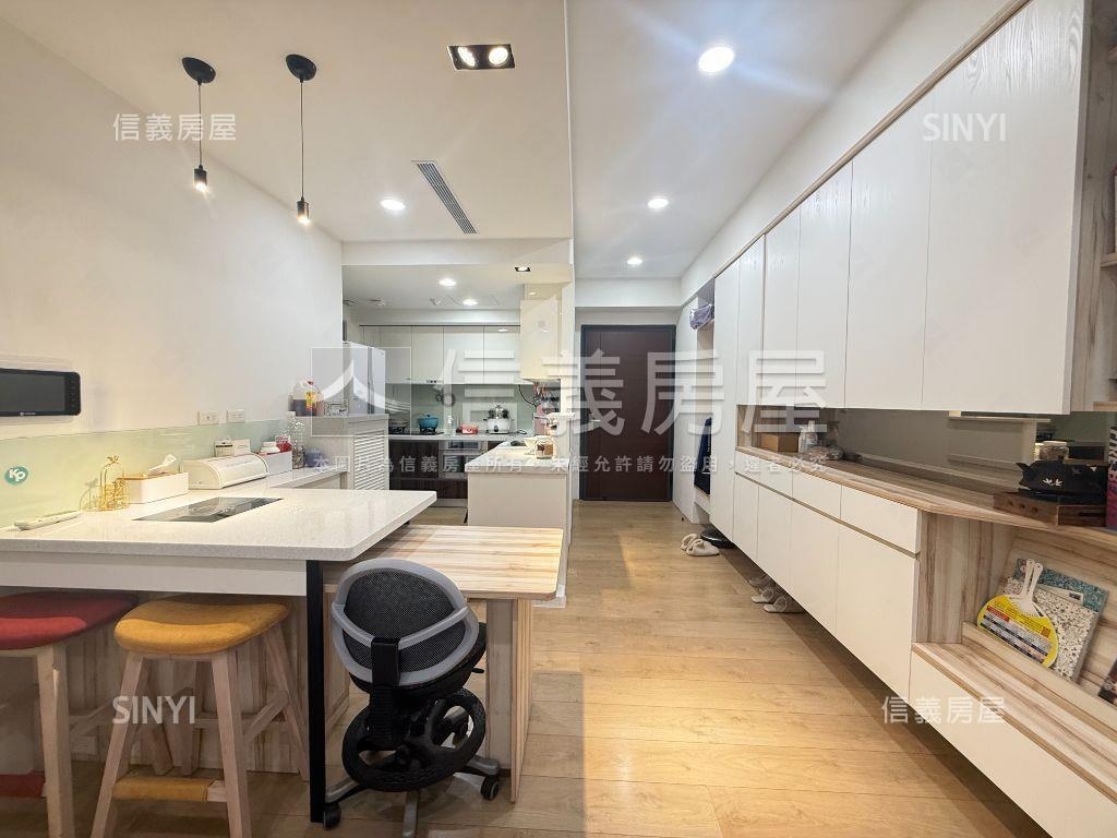 國圖一號溫馨美屋附平車房屋室內格局與周邊環境