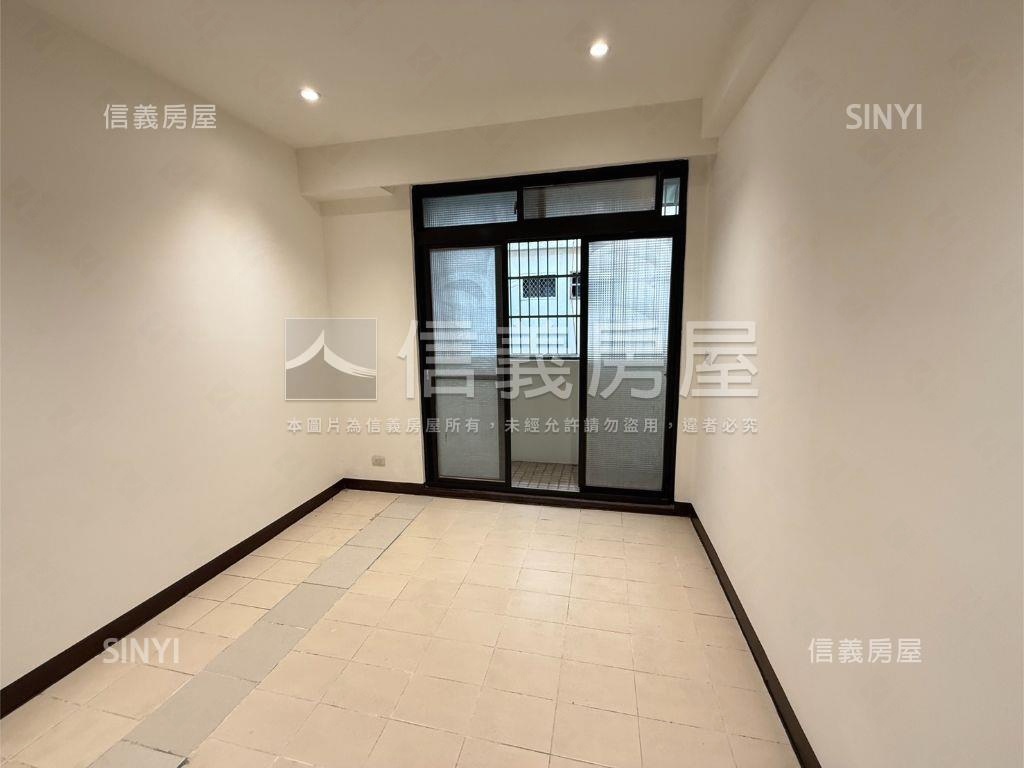 近Ｇ０５透天廠辦房屋室內格局與周邊環境