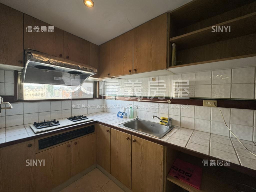 ★精選★雄霸雙星景觀宅房屋室內格局與周邊環境