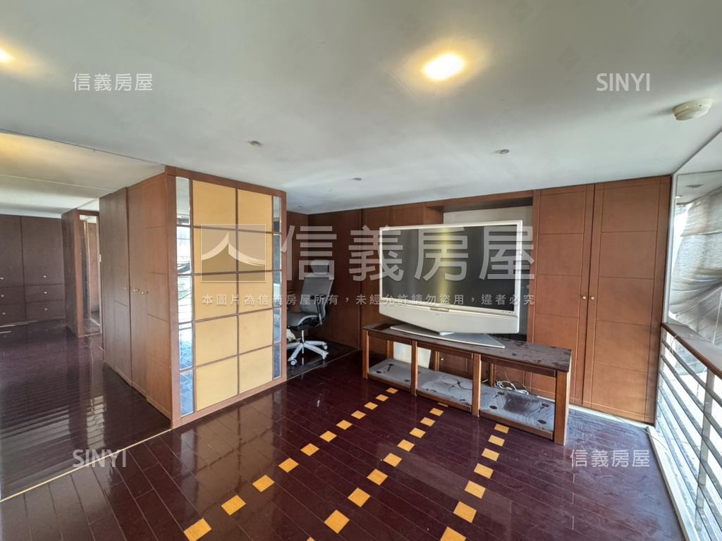 ★精選★雄霸雙星景觀宅房屋室內格局與周邊環境