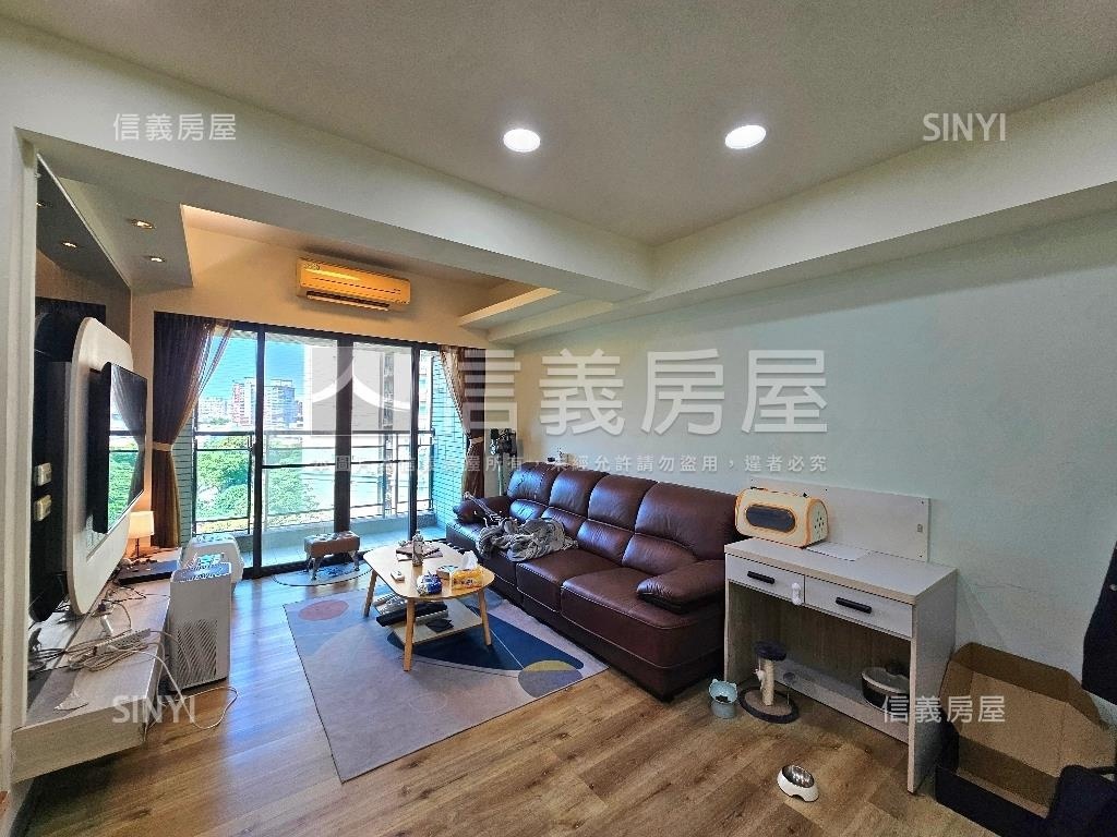 異國風華大兩房房屋室內格局與周邊環境