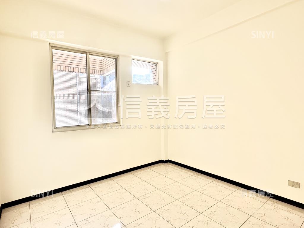 鳥松首購✨挑高黃金店住房屋室內格局與周邊環境