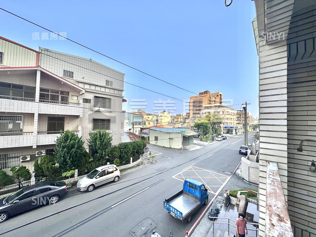 鳥松首購✨挑高黃金店住房屋室內格局與周邊環境