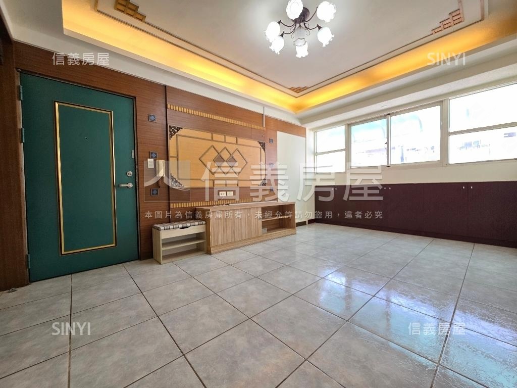 國美館３房美屋房屋室內格局與周邊環境