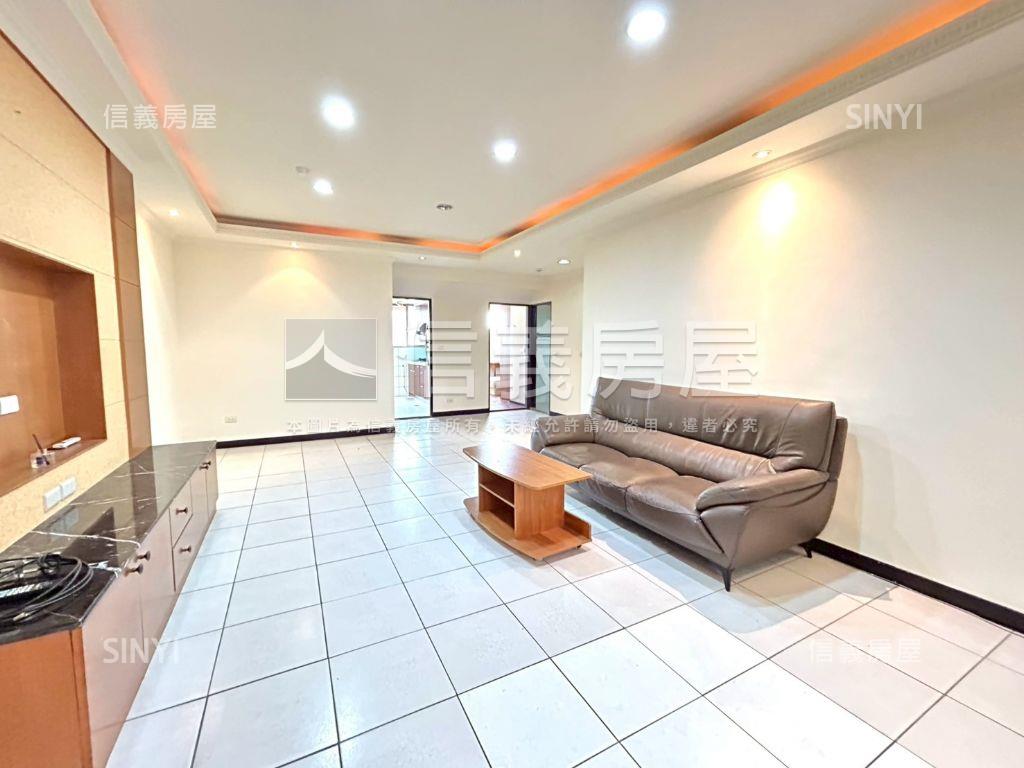 中正公園旁大３房平面車位房屋室內格局與周邊環境