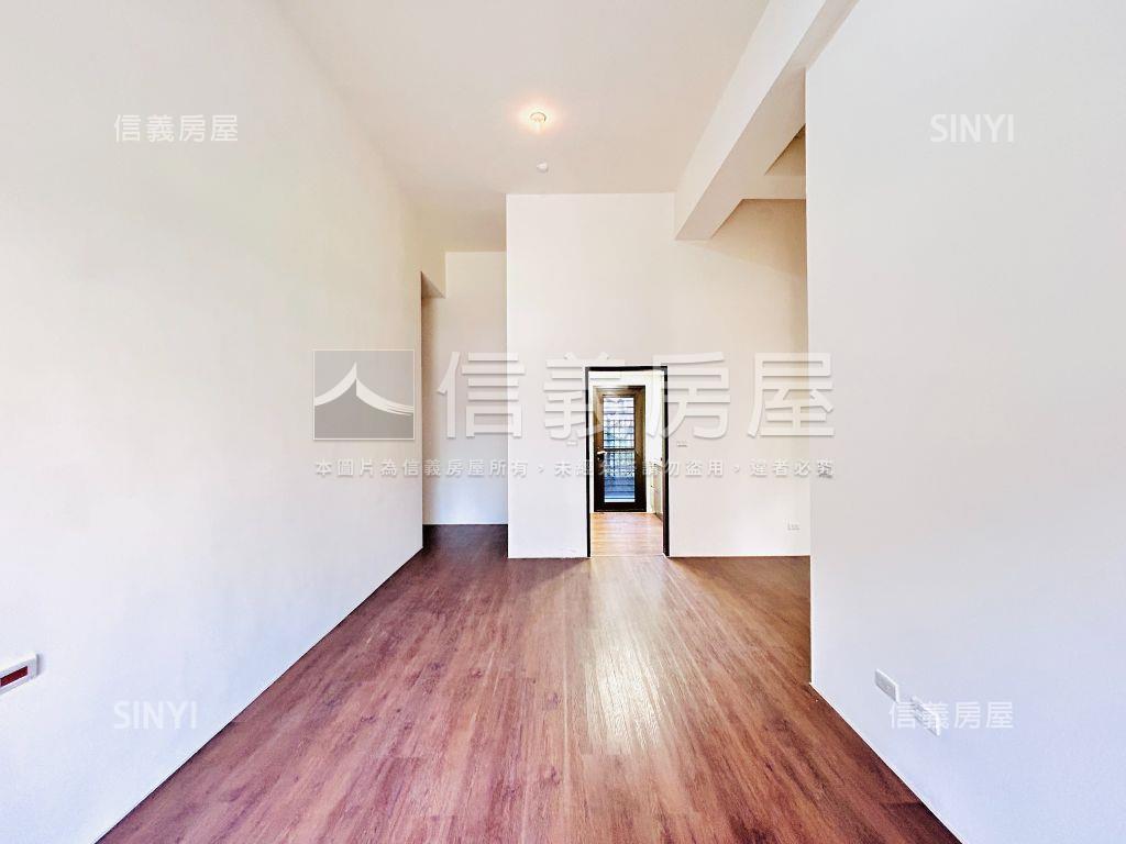 挑高美邸●菁美學４房車位房屋室內格局與周邊環境