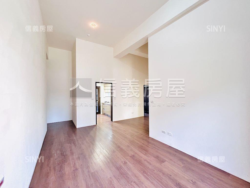 挑高美邸●菁美學４房車位房屋室內格局與周邊環境