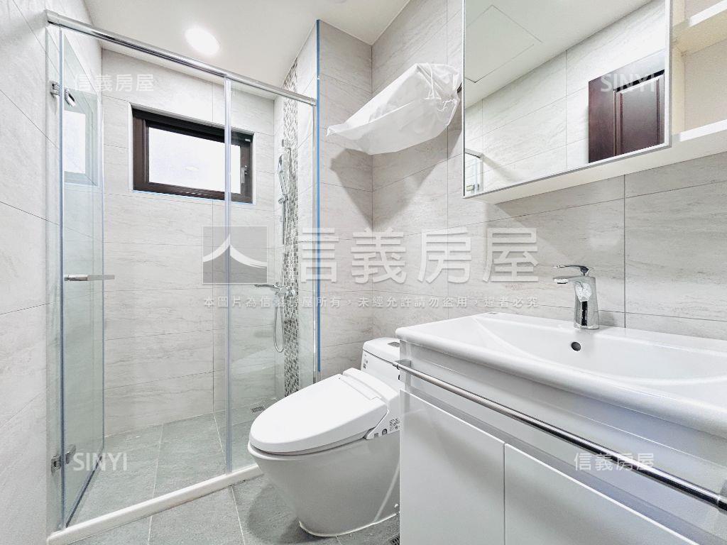 挑高美邸●菁美學４房車位房屋室內格局與周邊環境