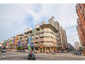 廣三大帝國人潮金店鋪