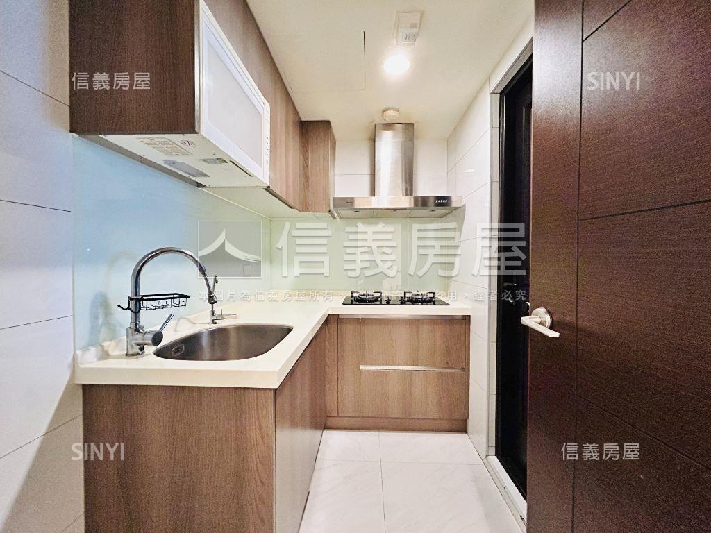 專任‧蒙德里安兩房大陽台房屋室內格局與周邊環境