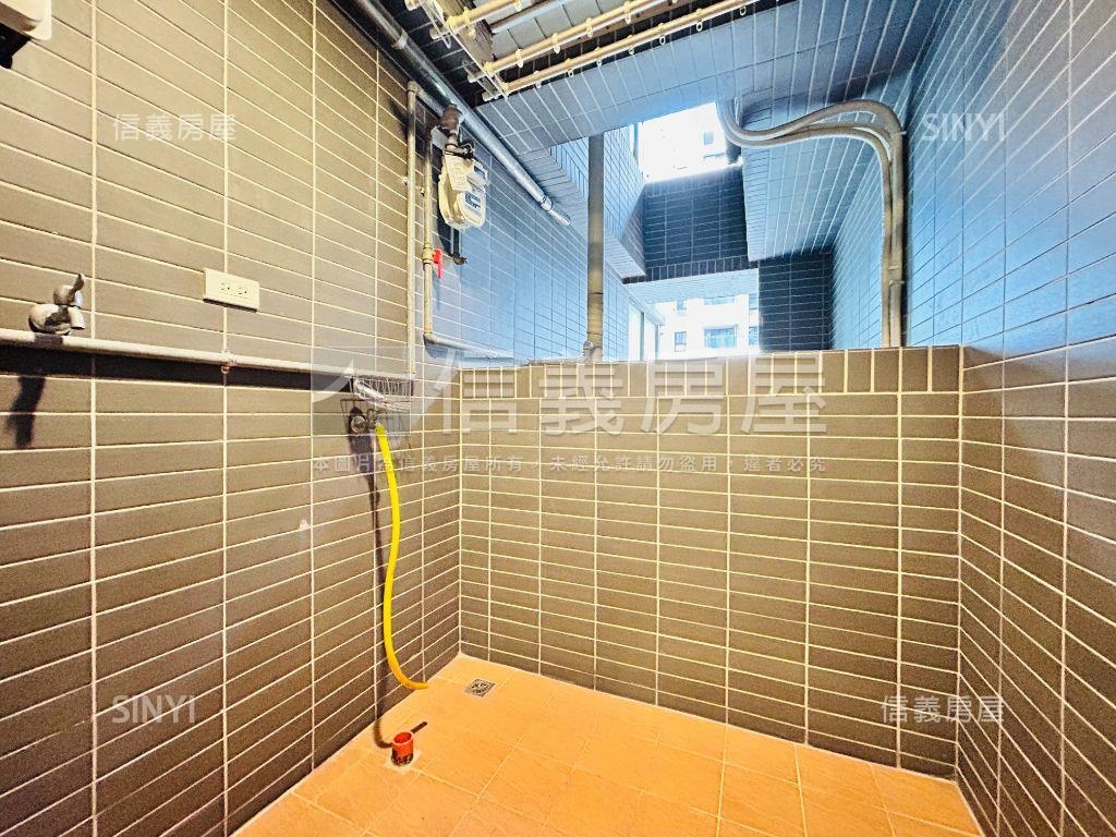專任‧蒙德里安兩房大陽台房屋室內格局與周邊環境