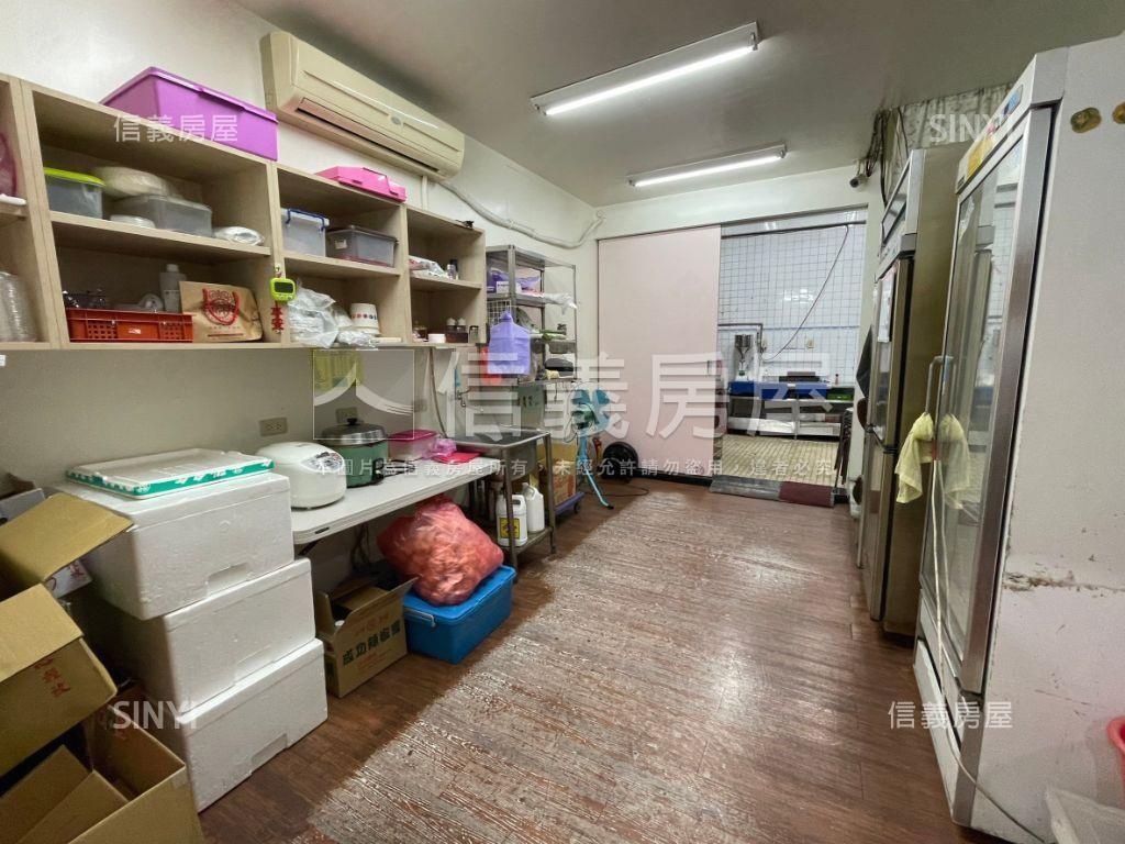 健康路三角窗旁朝南金店住房屋室內格局與周邊環境