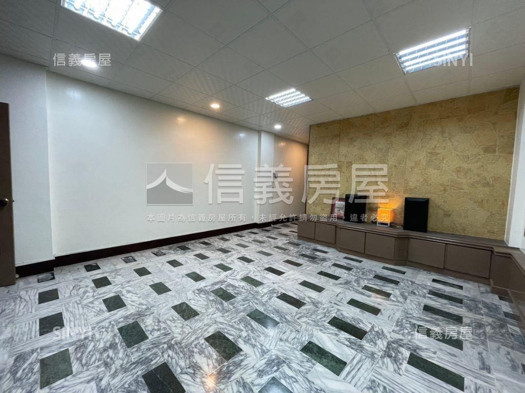健康路三角窗旁朝南金店住房屋室內格局與周邊環境