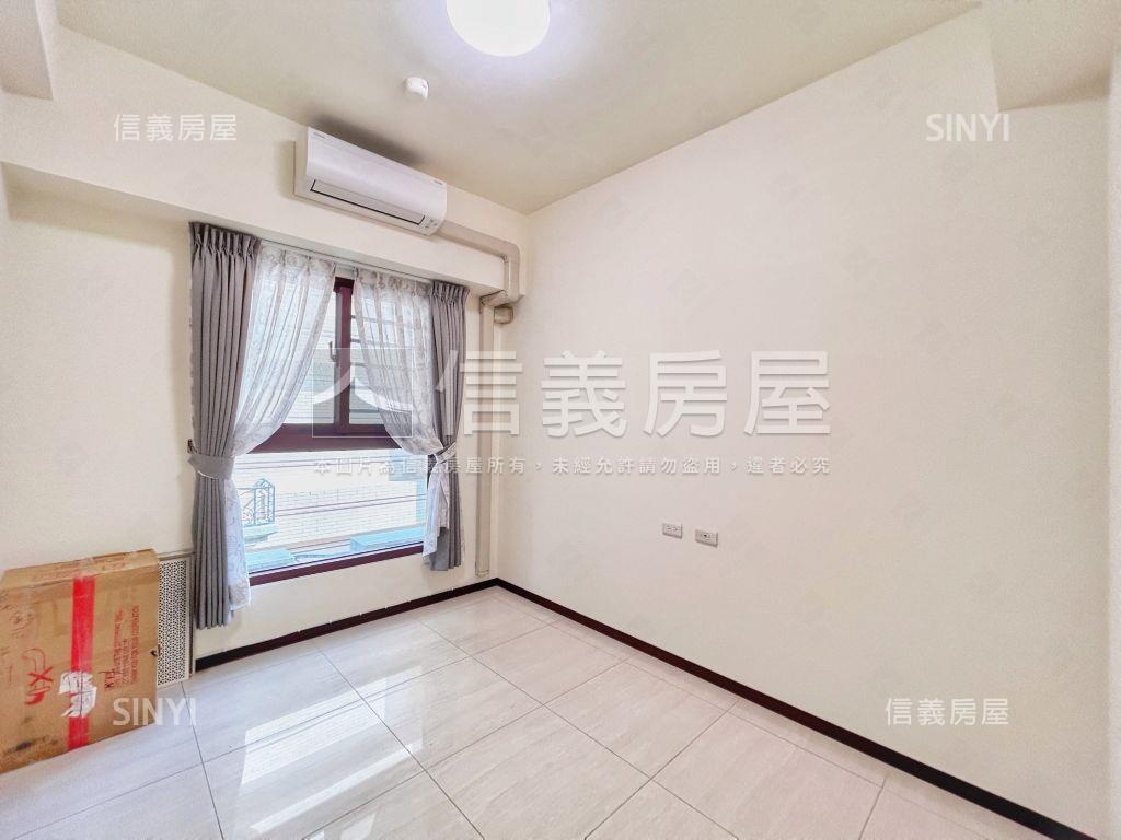 九揚華峰兩房車位房屋室內格局與周邊環境