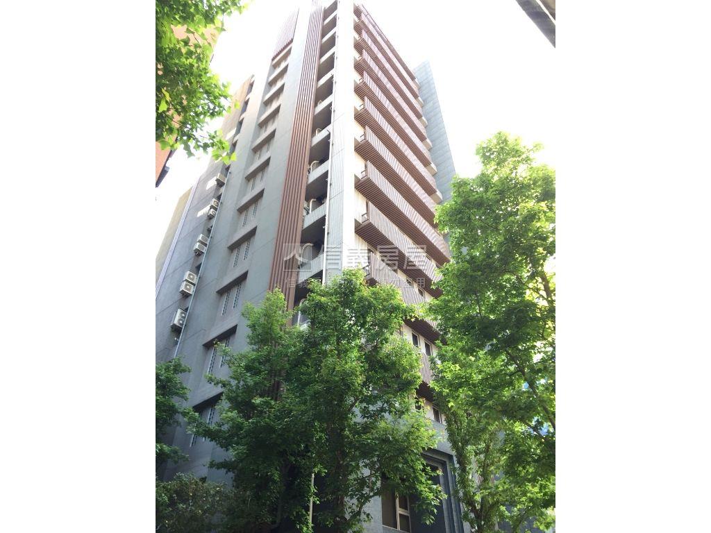 東方晶采✨捷運２房車位房屋室內格局與周邊環境