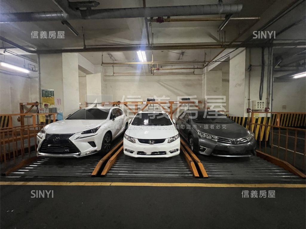 大俊國機下車位２房屋室內格局與周邊環境