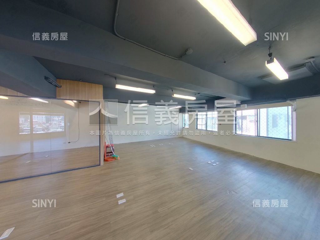 萬中選一。觀天下房屋室內格局與周邊環境