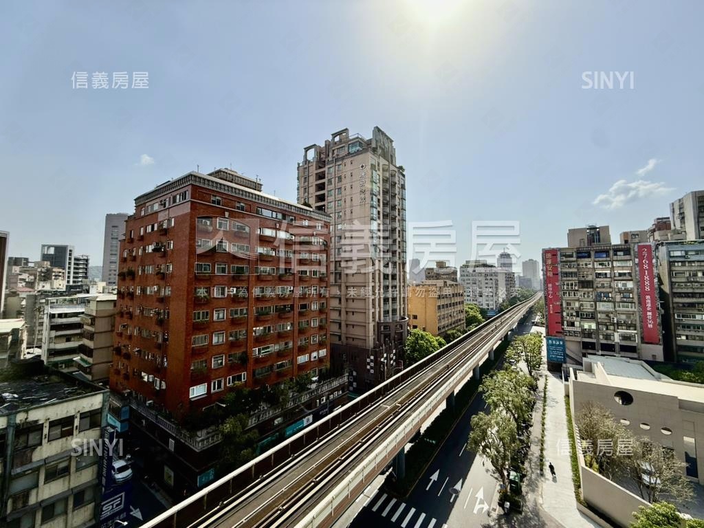 可看屋！遠企高樓邊間四房房屋室內格局與周邊環境