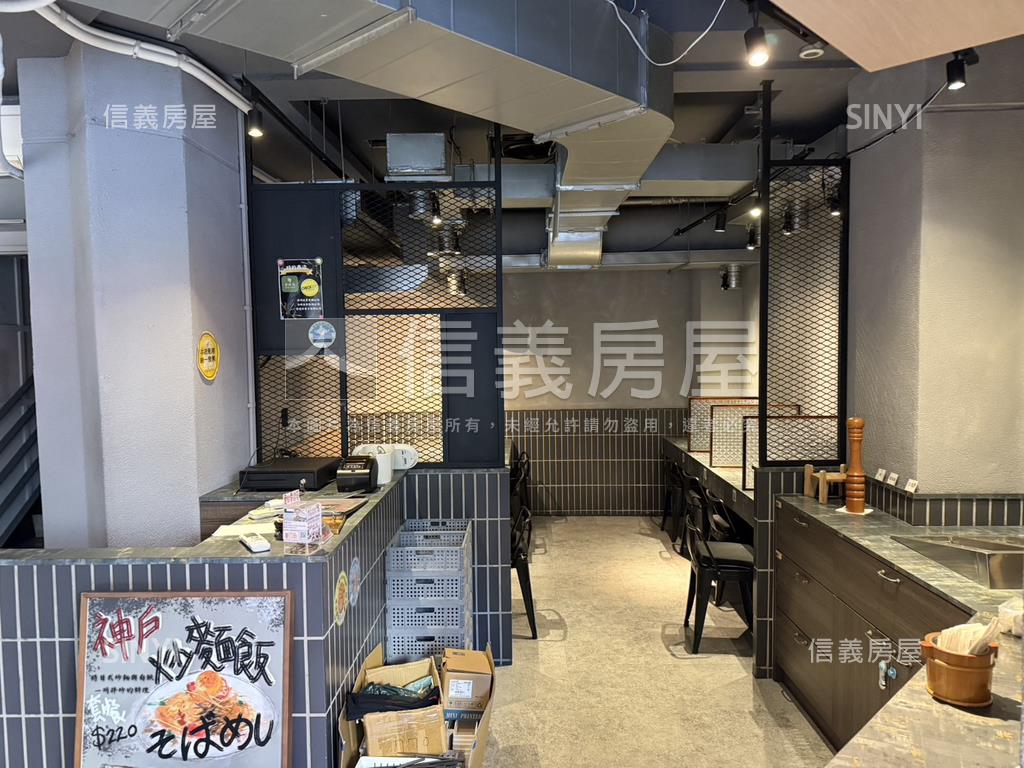 中國醫角間店面房屋室內格局與周邊環境
