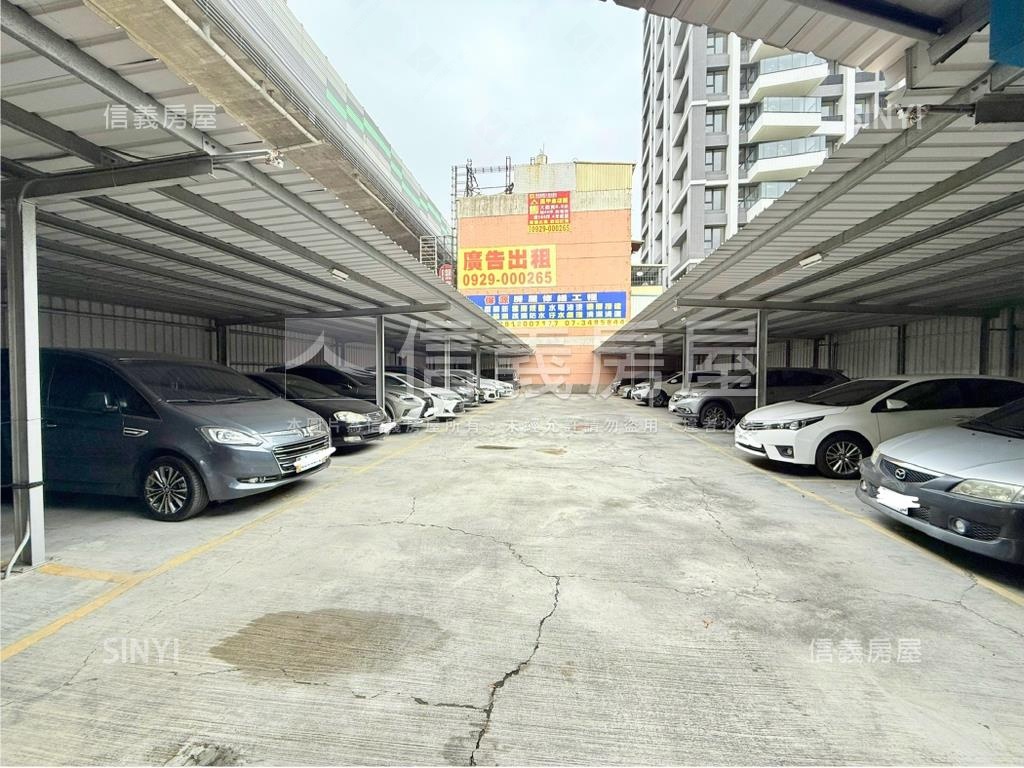 鳳山三角窗面寬土地房屋室內格局與周邊環境