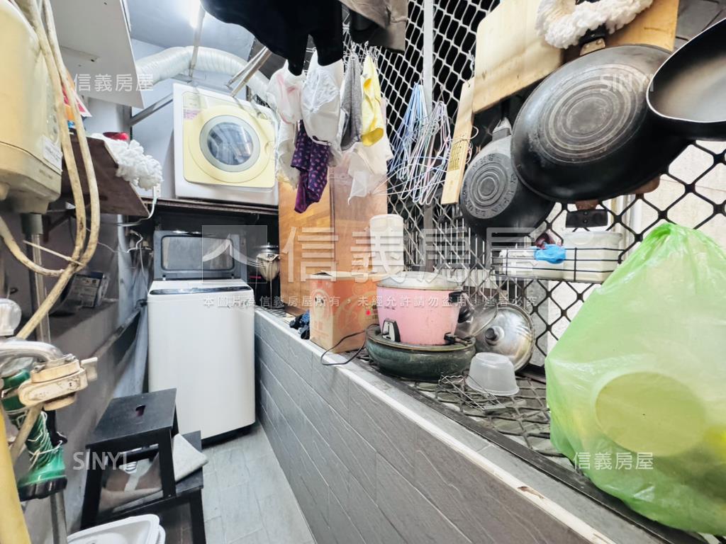 精美裝潢二樓美寓房屋室內格局與周邊環境