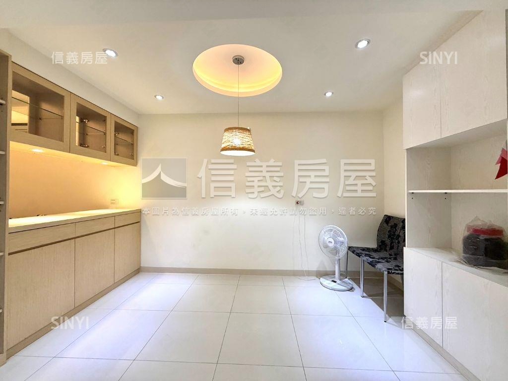 國光街裝潢二樓房屋室內格局與周邊環境