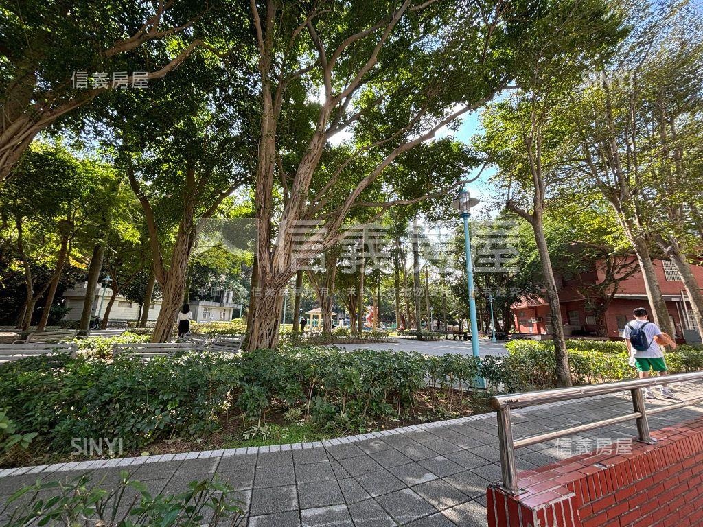 國光街裝潢二樓房屋室內格局與周邊環境
