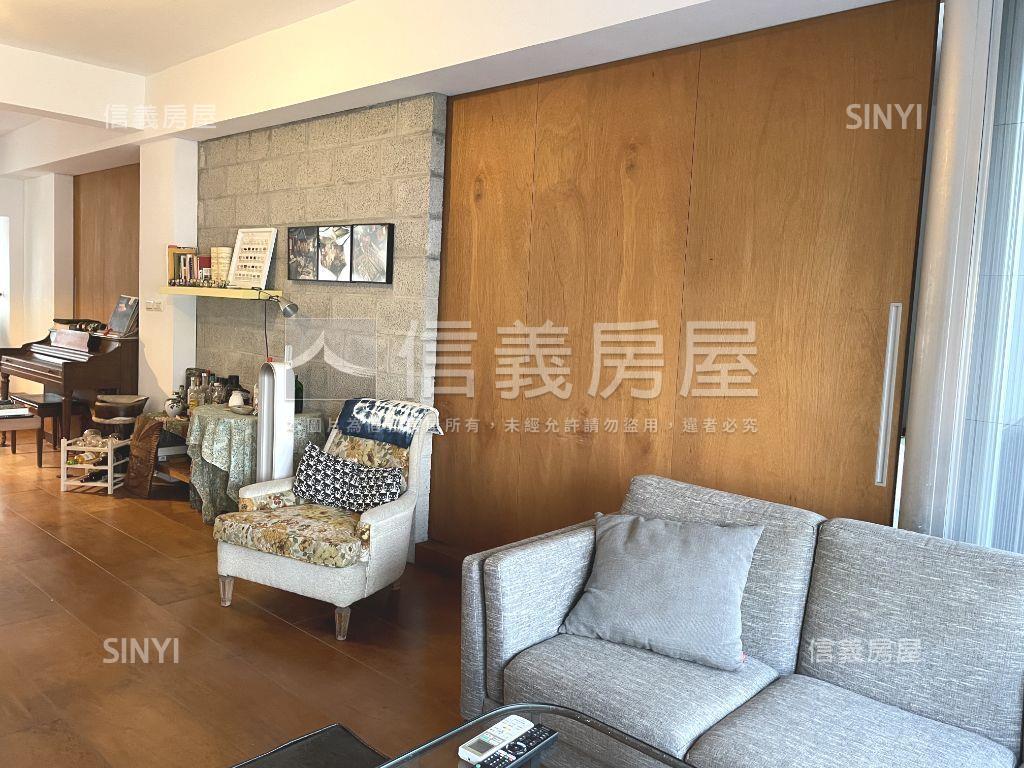 『名人巷』八里河景美妝房屋室內格局與周邊環境