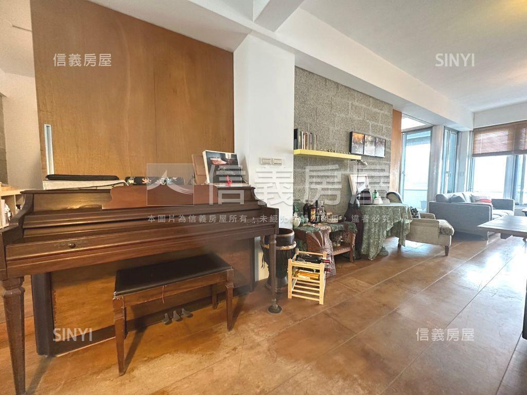 『名人巷』八里河景美妝房屋室內格局與周邊環境